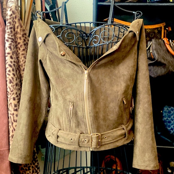 Off the shoulder belted suede jacket - Picture 3 of 9